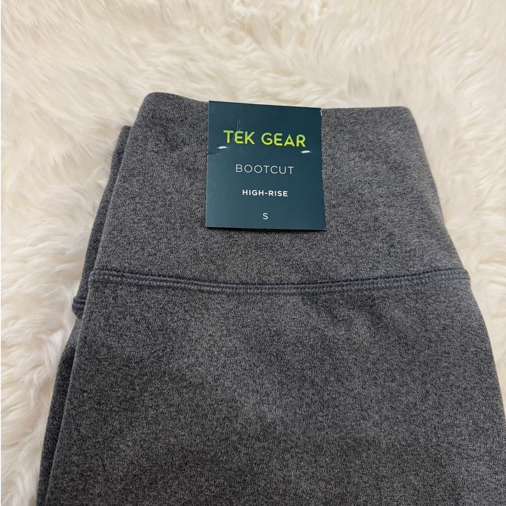 Tek Gear Essential Soft High-Rise Bootcut Yoga Pants Charcoal Gray Small NWT - Picture 7 of 7